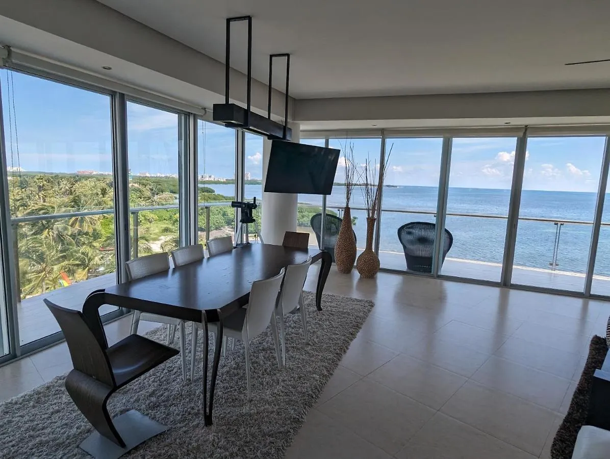 Peninsula Luxury Apartments With Ocean Front And Espectacular Views - No Pets Cancun