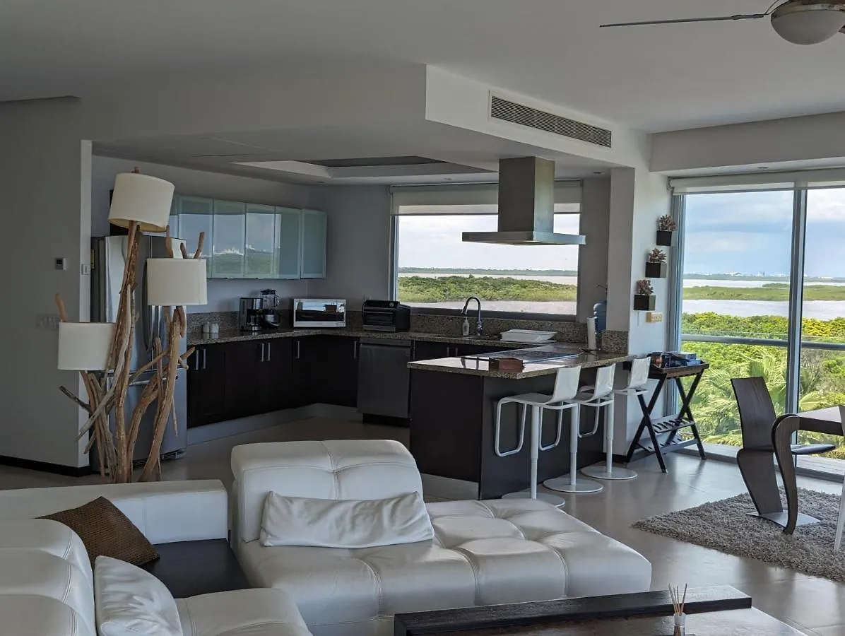 Peninsula Luxury Apartments With Ocean Front And Espectacular Views - No Pets Cancún 0*,