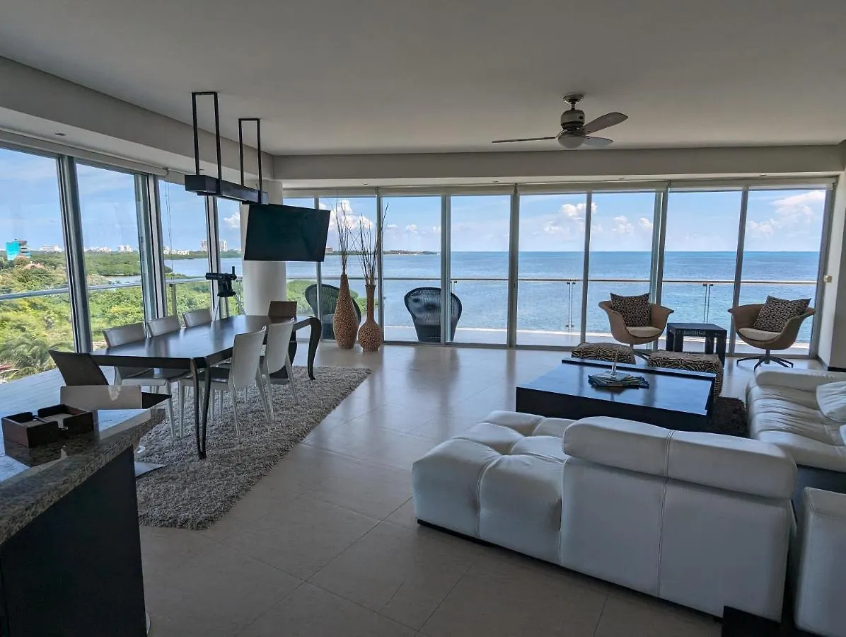 Peninsula Luxury Apartments With Ocean Front And Espectacular Views - No Pets Cancún 0*,