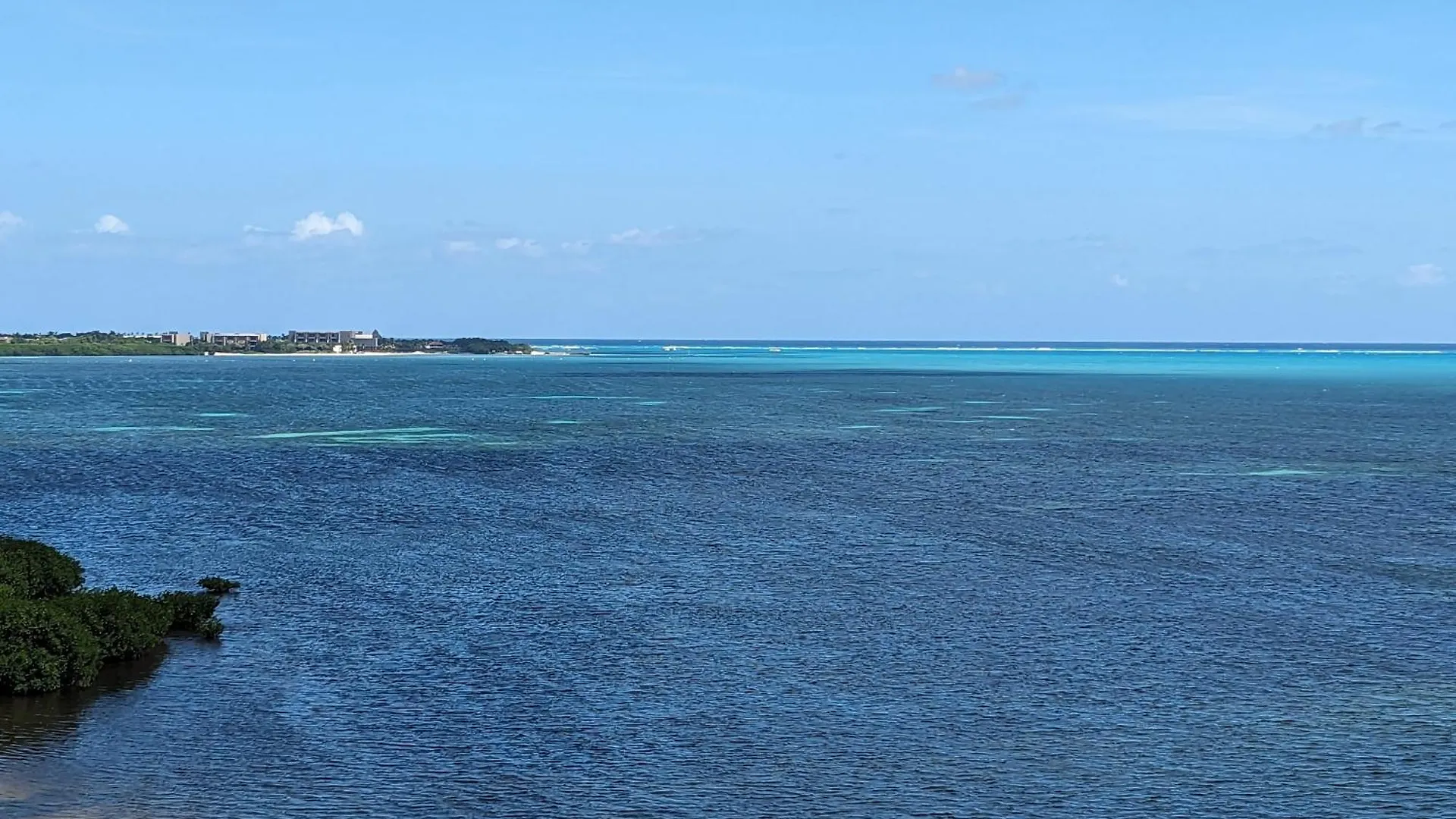Peninsula Luxury Apartments With Ocean Front And Espectacular Views - No Pets Cancún México